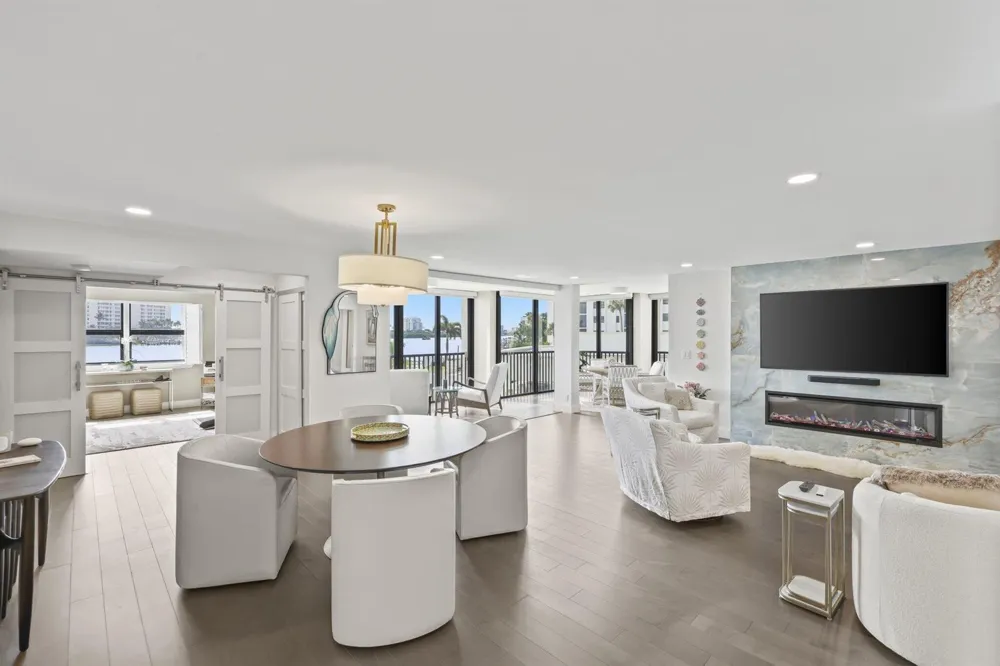 19800 SANDPOINTE BAY N DRIVE #201 Tequesta, FL 33469
