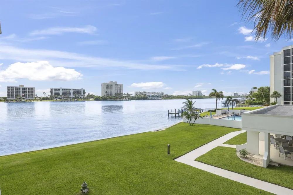 19800 SANDPOINTE BAY N DRIVE #201 Tequesta, FL 33469