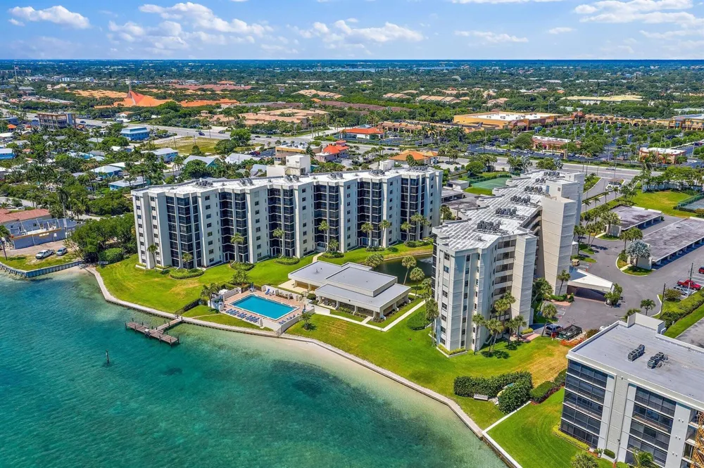 19800 SANDPOINTE BAY N DRIVE #201 Tequesta, FL 33469