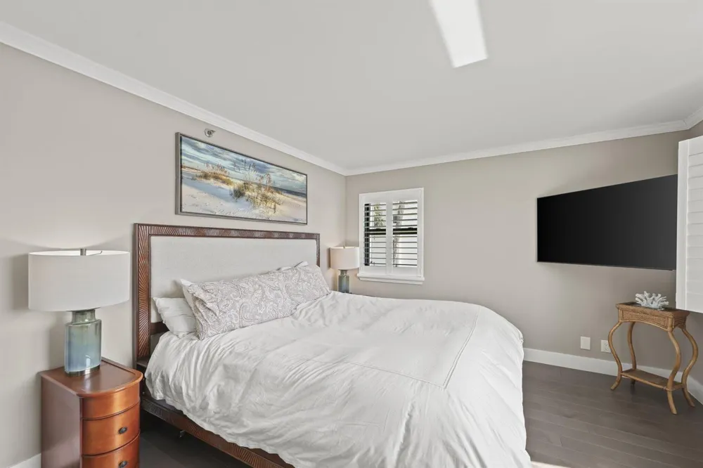 19800 SANDPOINTE BAY N DRIVE #201 Tequesta, FL 33469