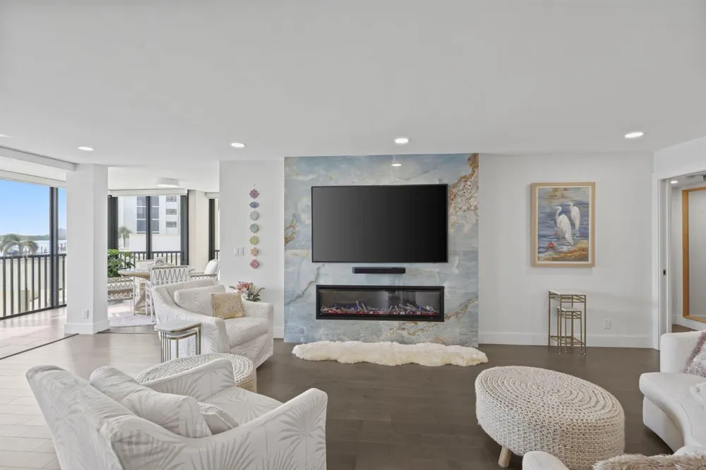 19800 SANDPOINTE BAY N DRIVE #201 Tequesta, FL 33469