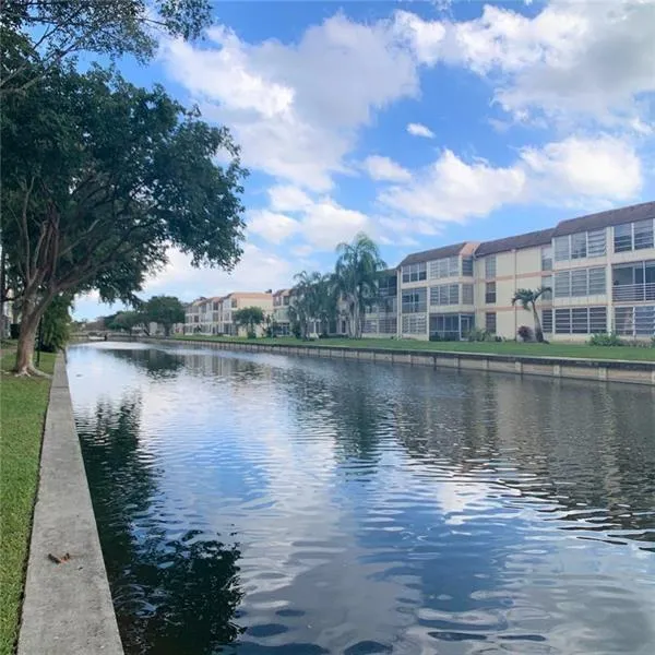 8360 Sands Point Boulevard #G210 Tamarac, FL 33321