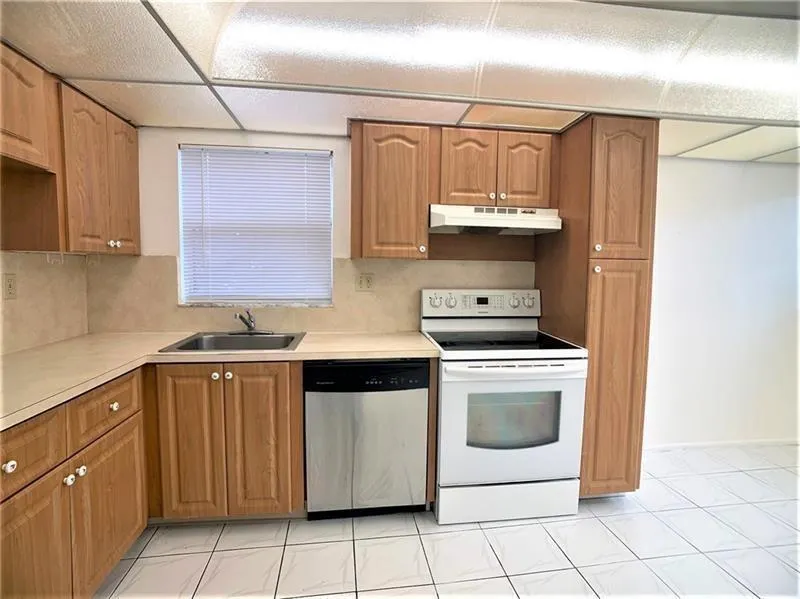 8360 Sands Point Boulevard #G210 Tamarac, FL 33321