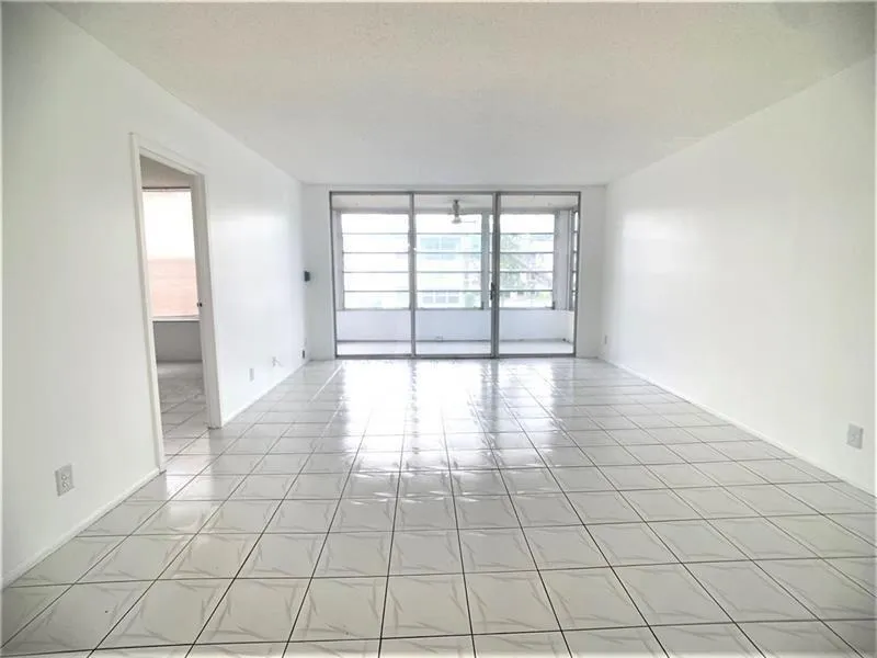 8360 Sands Point Boulevard #G210 Tamarac, FL 33321