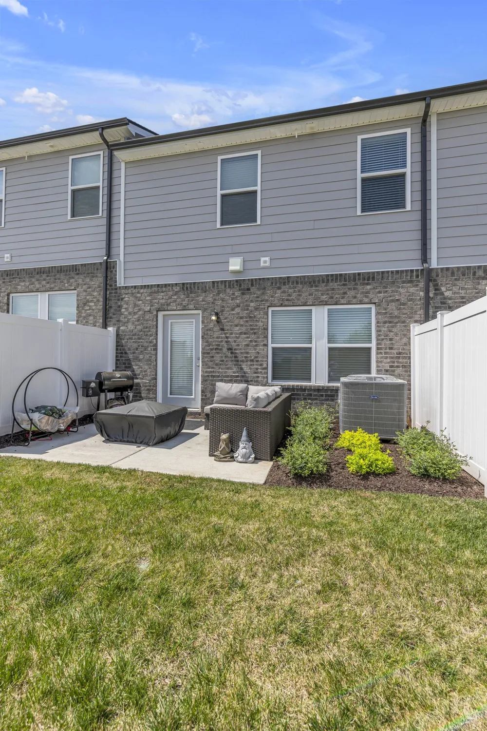 1706 Tahoma Dr Lebanon, TN 37087