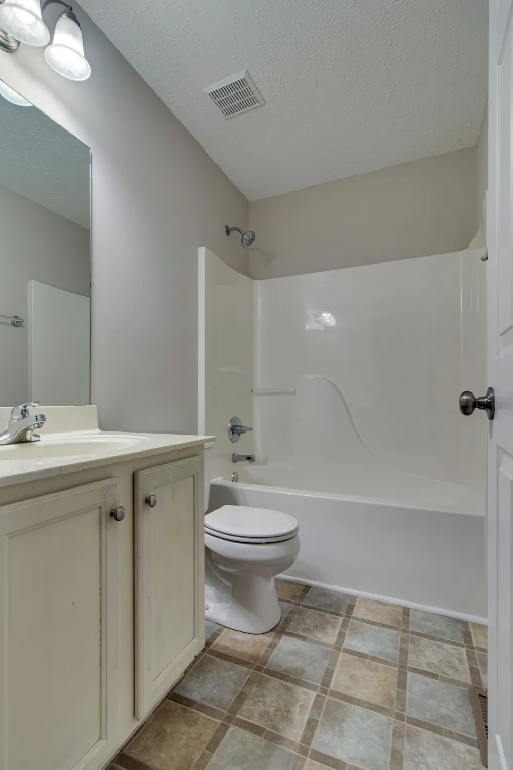 4910 Court Dr Murfreesboro, TN 37128