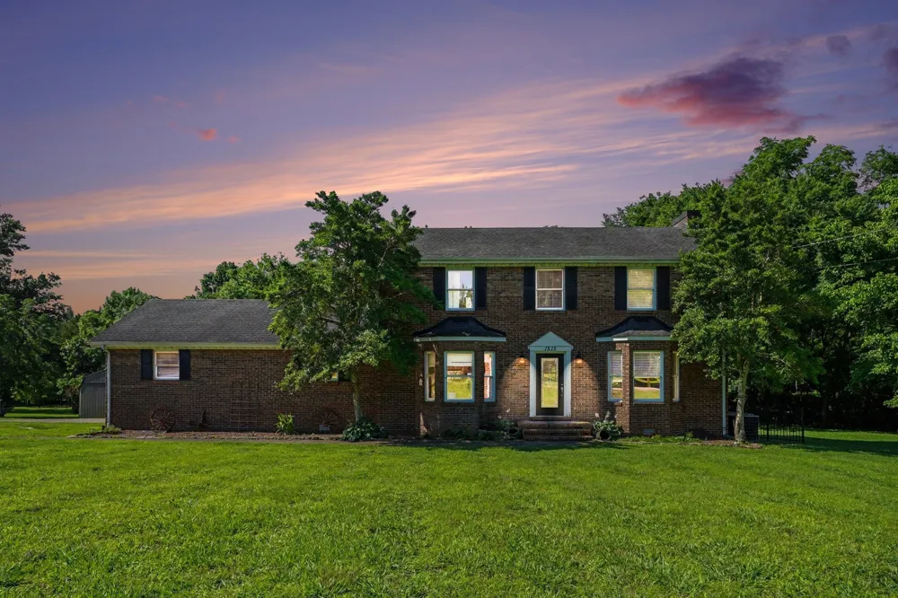 1515 Gina Lynn Dr Lewisburg, TN 37091