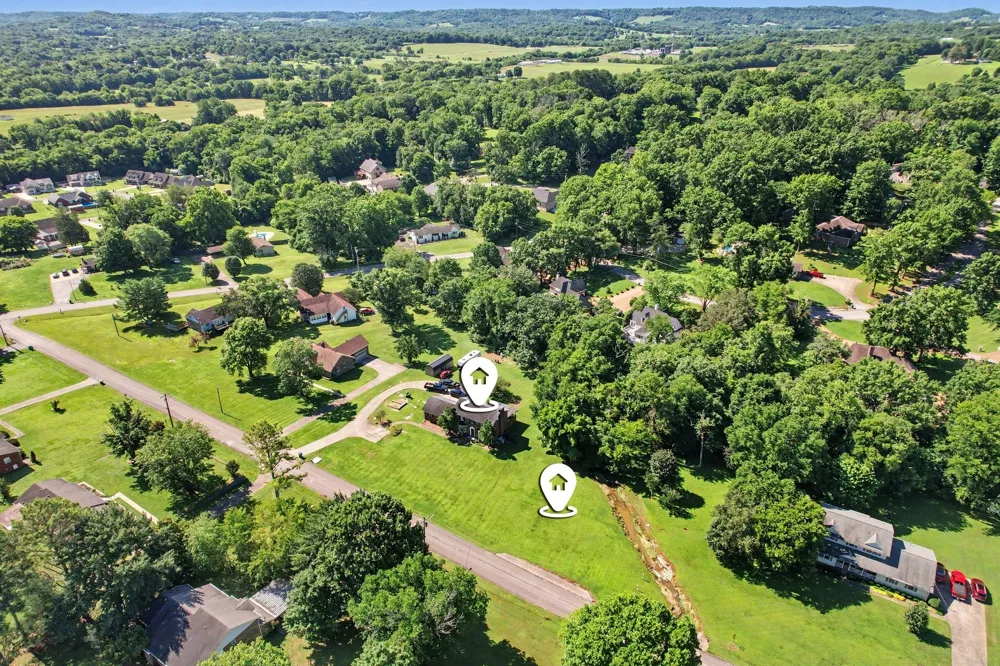 1515 Gina Lynn Dr Lewisburg, TN 37091