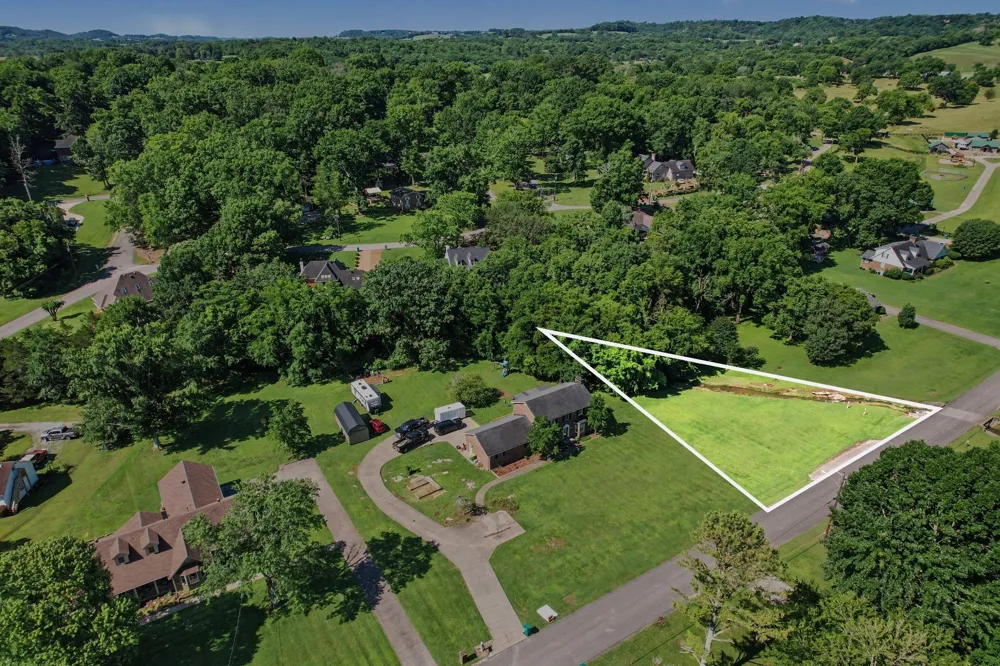 1515 Gina Lynn Dr Lewisburg, TN 37091
