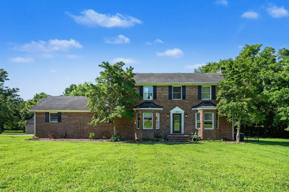 1515 Gina Lynn Dr Lewisburg, TN 37091