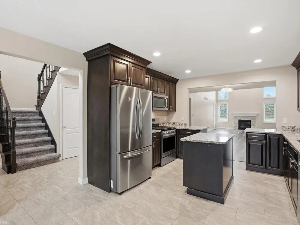 14967 Stoney Brook Drive Shelby Charter Township, MI 48315