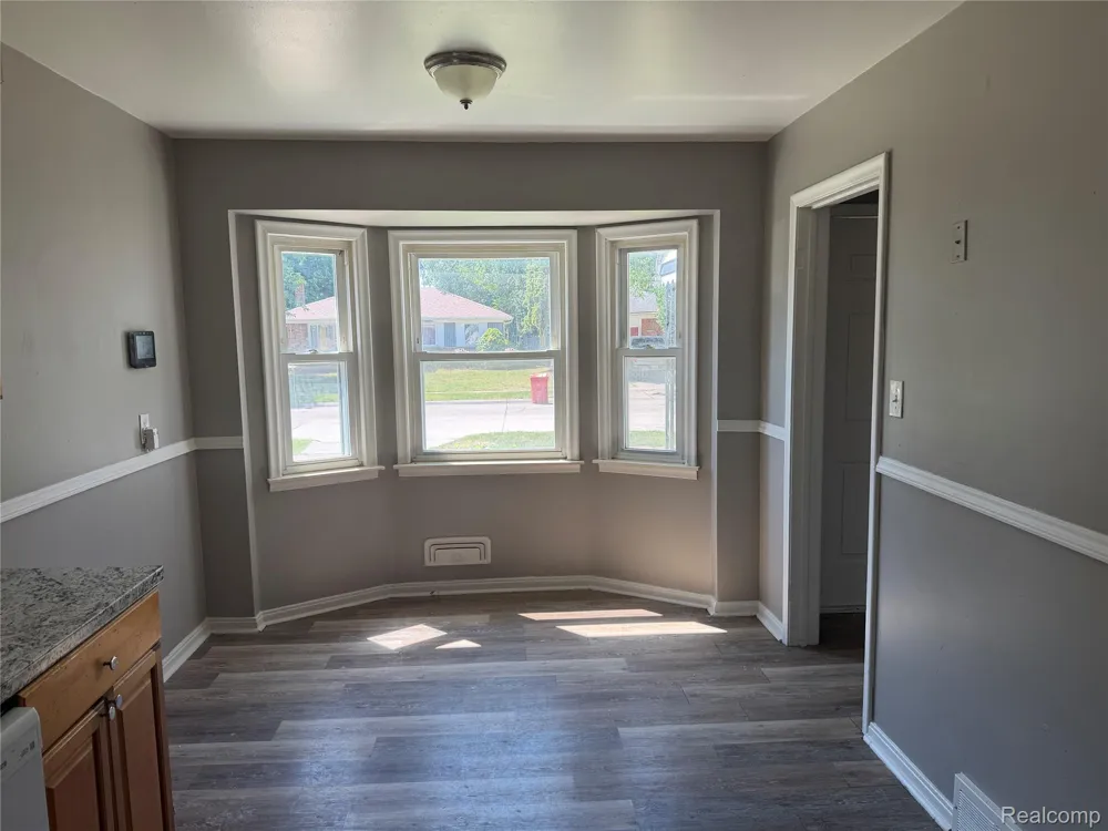 16767 Lincoln Avenue Eastpointe City, MI 48021
