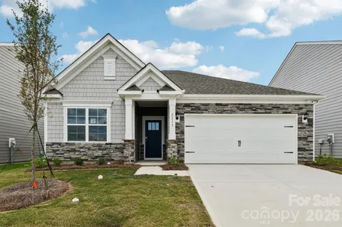 84 Cora View Trail