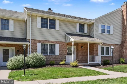 2 GARLAND COURT