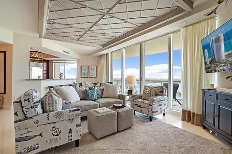2700 OCEAN DRIVE #2206B