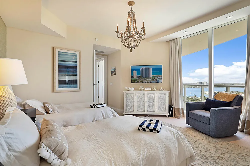 2700 OCEAN DRIVE #2206B Singer Island, FL 33404