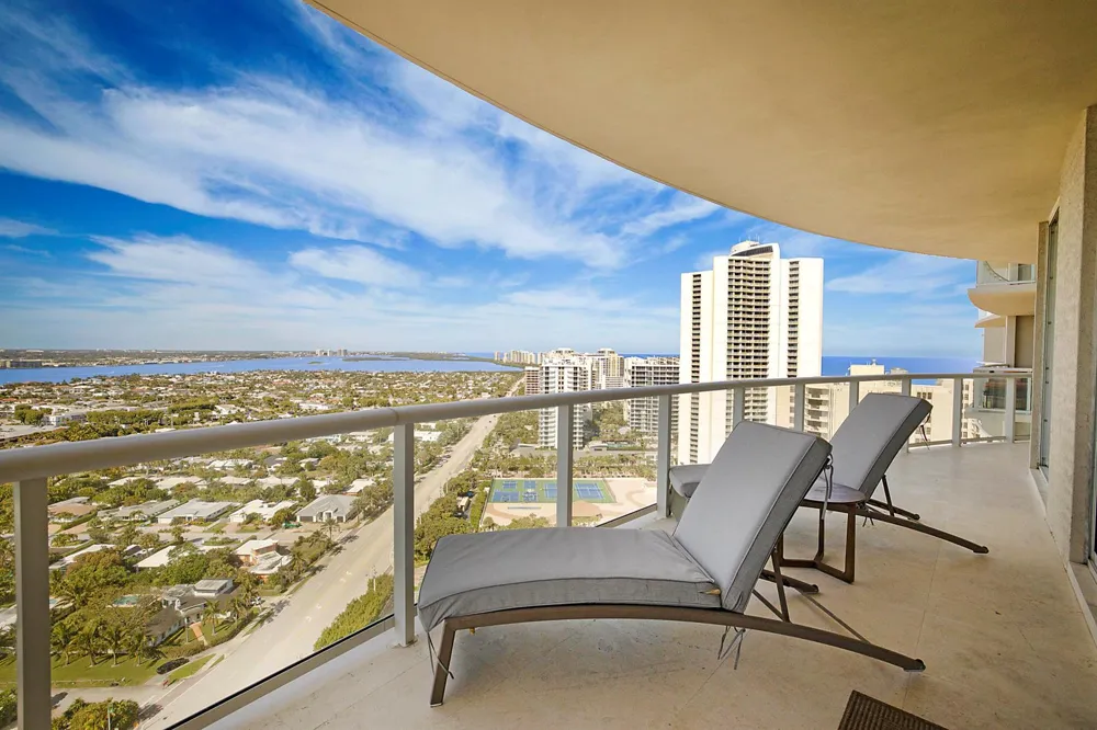 2700 OCEAN DRIVE #2206B Singer Island, FL 33404