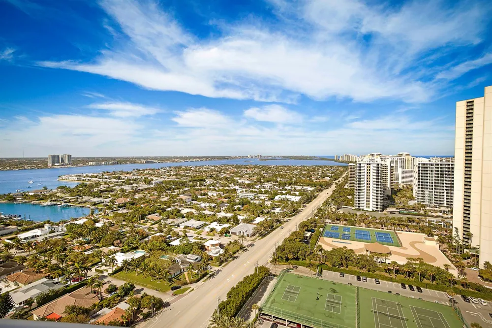 2700 OCEAN DRIVE #2206B Singer Island, FL 33404