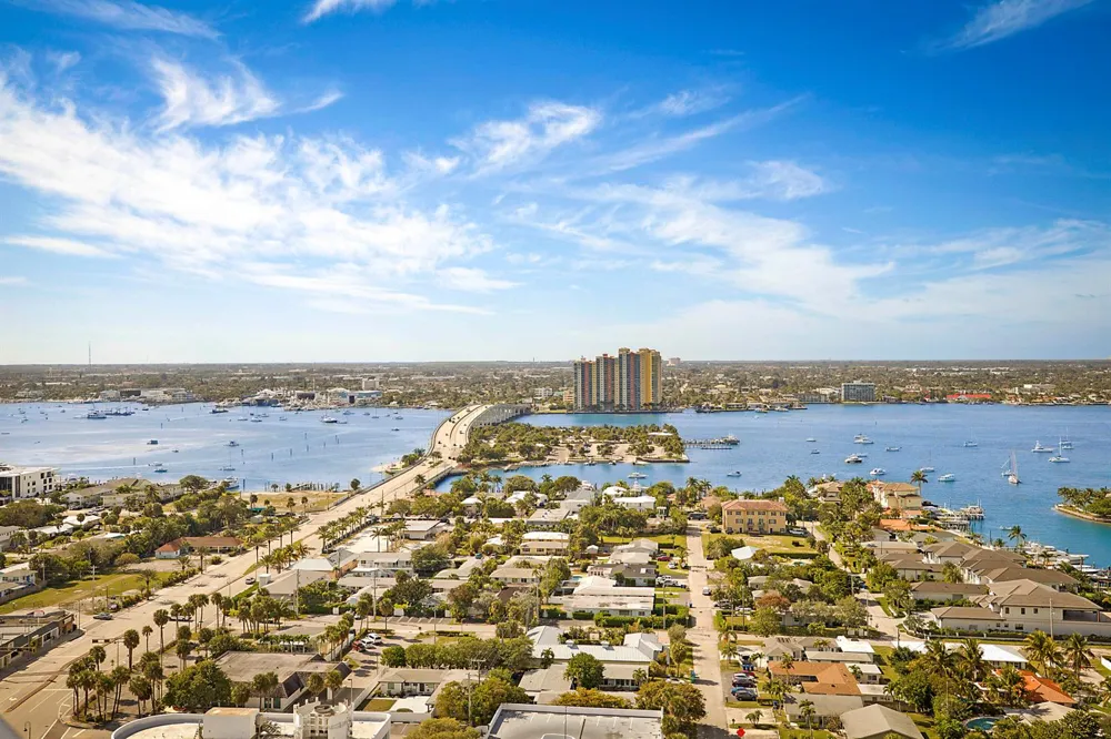 2700 OCEAN DRIVE #2206B Singer Island, FL 33404
