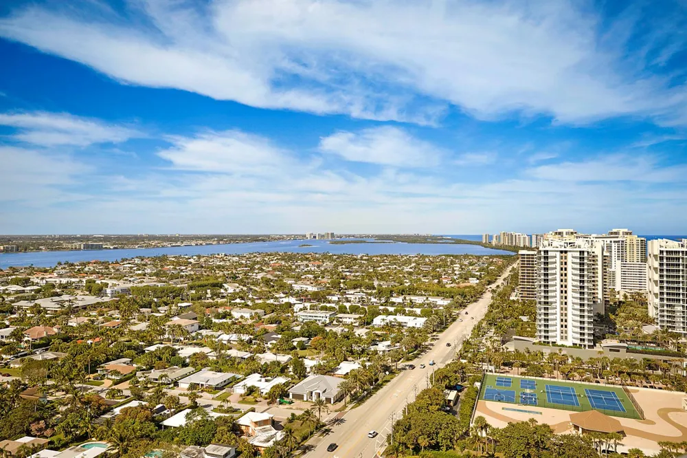 2700 OCEAN DRIVE #2206B Singer Island, FL 33404