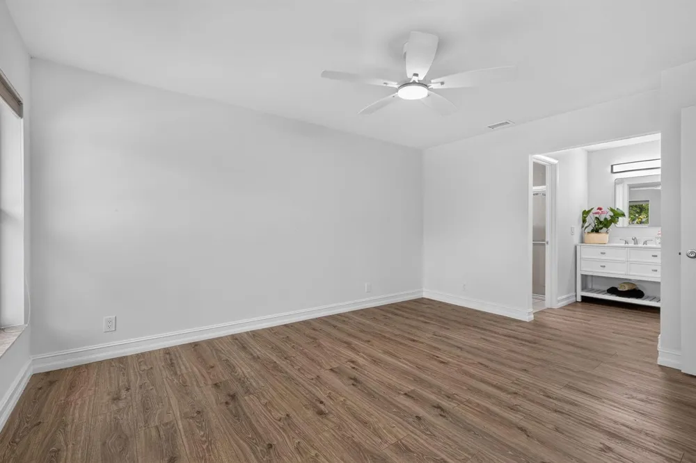 10924 SE STONEHILL LANE Hobe Sound, FL 33455