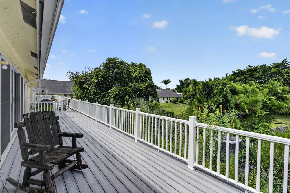 10924 SE STONEHILL LANE Hobe Sound, FL 33455