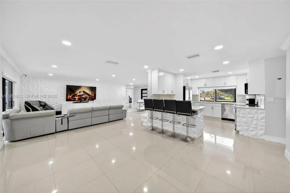 11951 SW 120th Ter Miami, FL 33186
