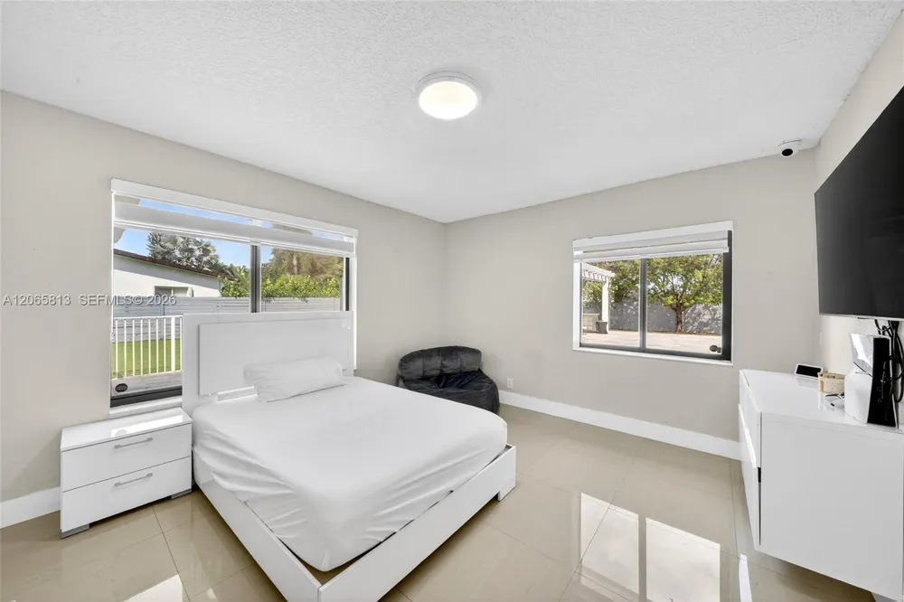 11951 SW 120th Ter Miami, FL 33186
