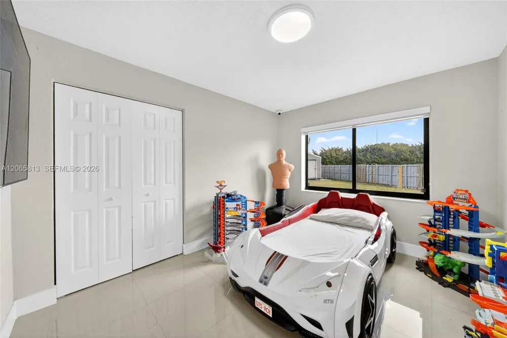 11951 SW 120th Ter Miami, FL 33186