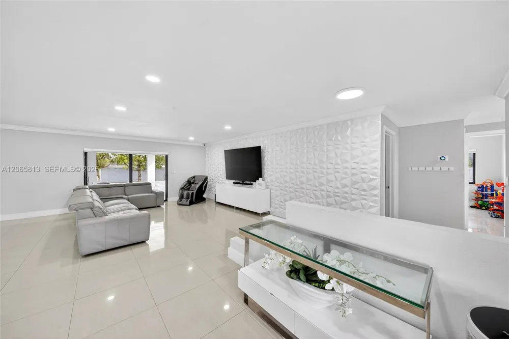 11951 SW 120th Ter Miami, FL 33186