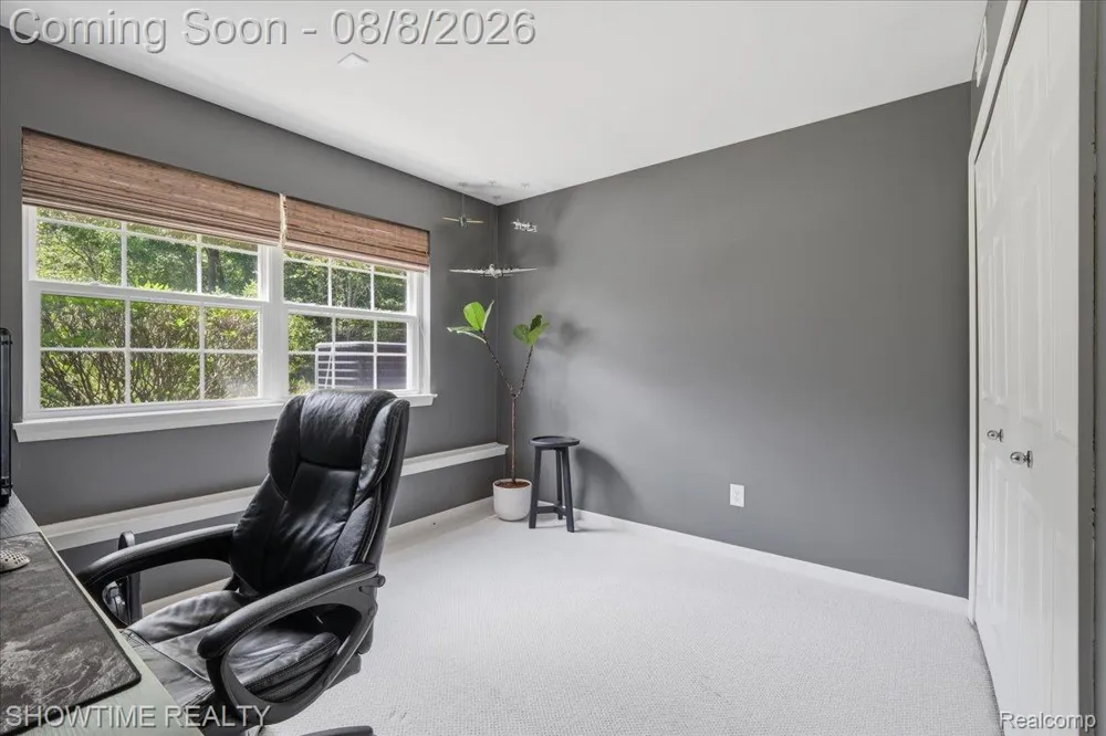 826 Eagle Drive Fenton City, MI 48430
