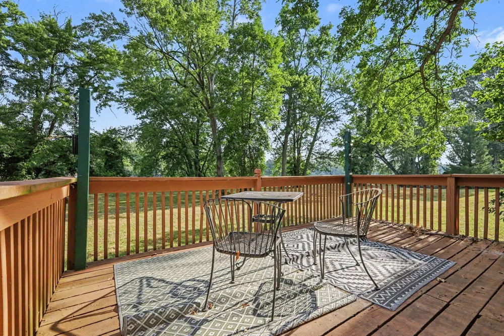 2067 Riverbank Avenue NE Plainfield Charter Township, MI 49525