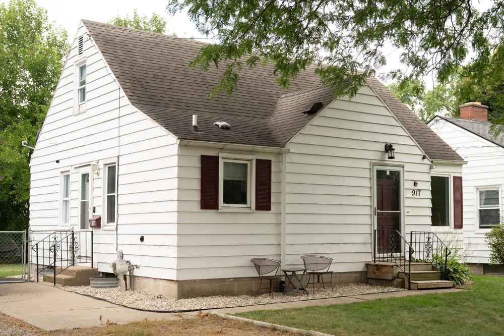 917 Clearview Street Kalamazoo Charter Township, MI 49048