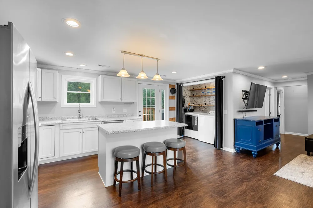 411 Purtle Rd Lafayette, TN 37083