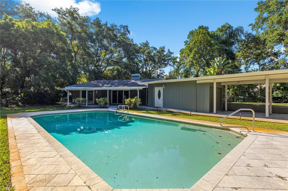 2162 LONG BOW LANE Clearwater, FL 33764