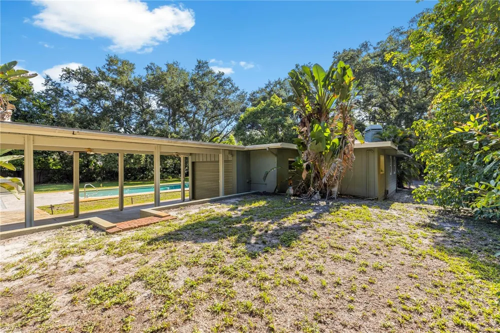 2162 LONG BOW LANE Clearwater, FL 33764