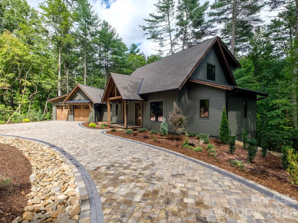 465 Mountain Brook Trail Brevard, NC 28712