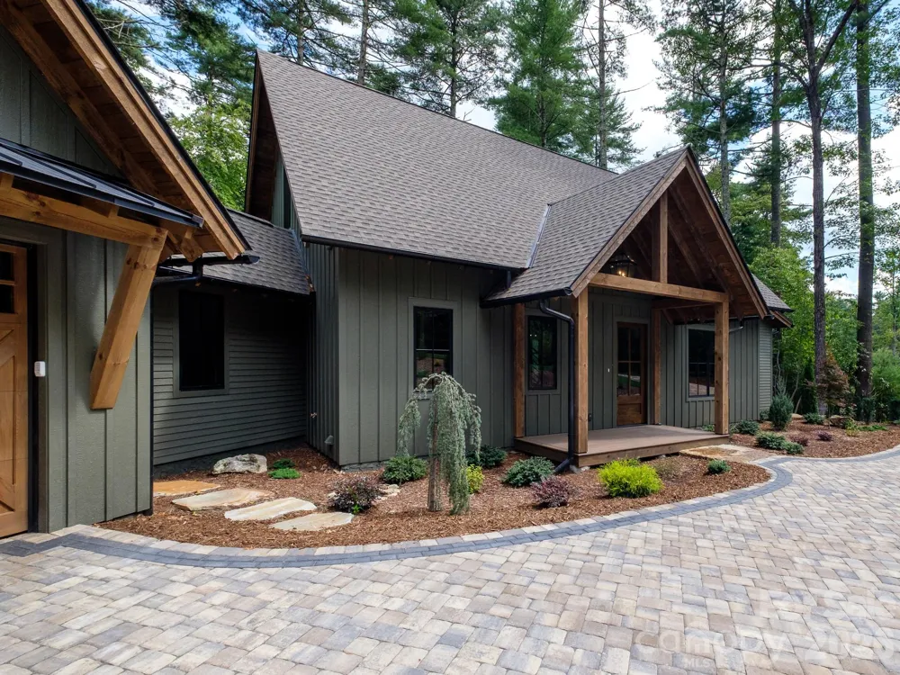 465 Mountain Brook Trail Brevard, NC 28712