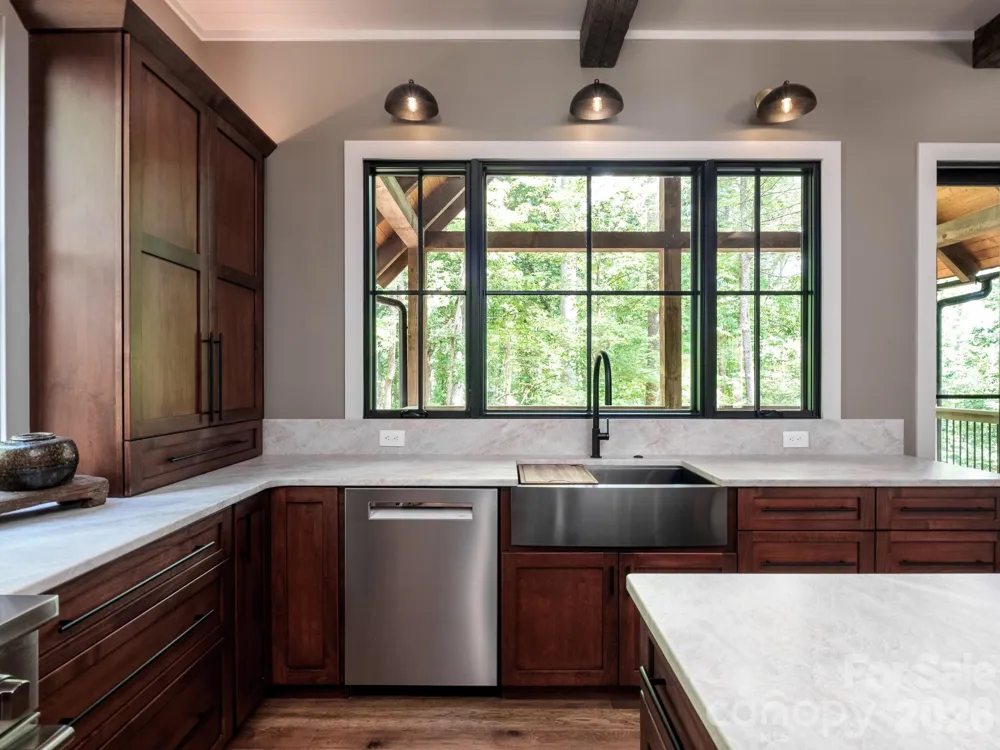 465 Mountain Brook Trail Brevard, NC 28712