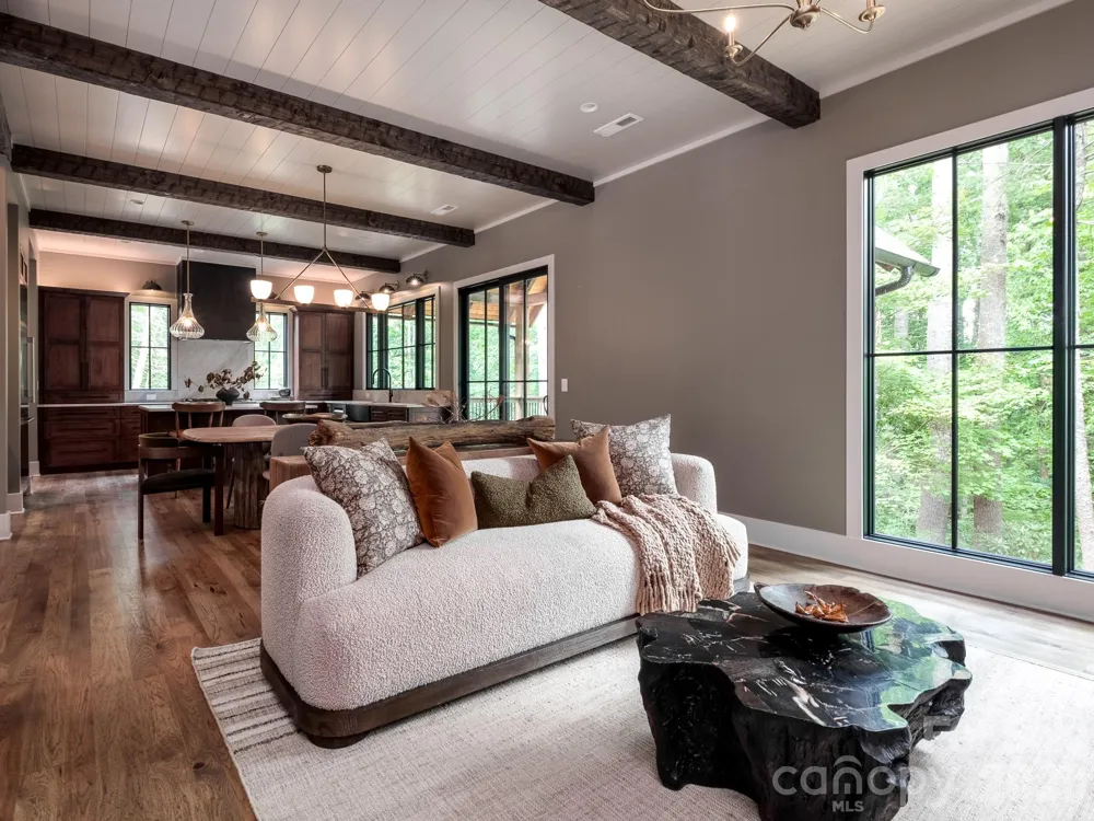 465 Mountain Brook Trail Brevard, NC 28712
