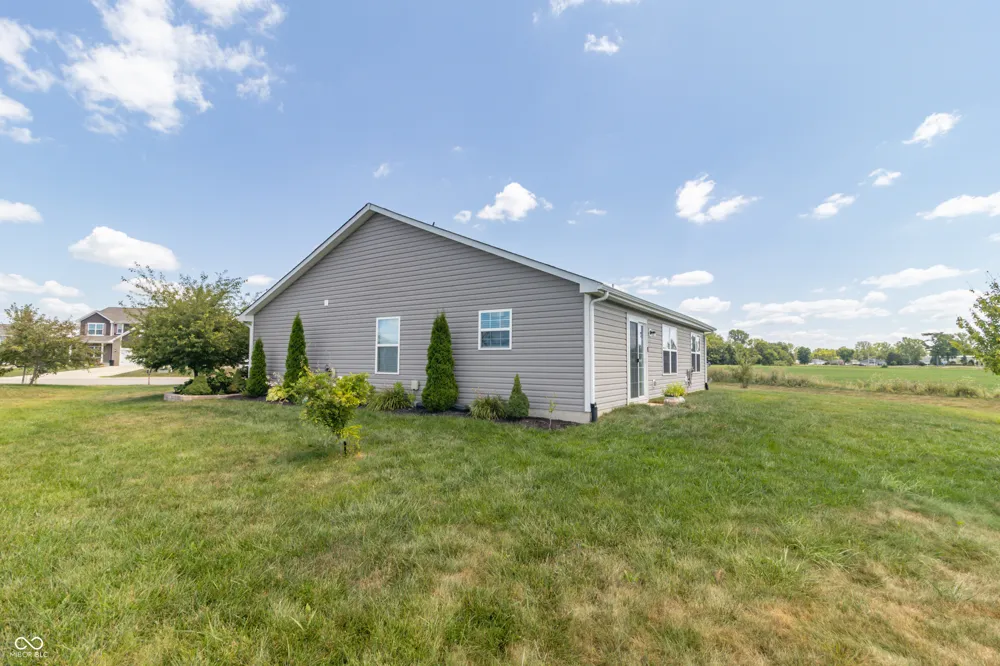 388 Gondola Run Greenfield, IN 46140