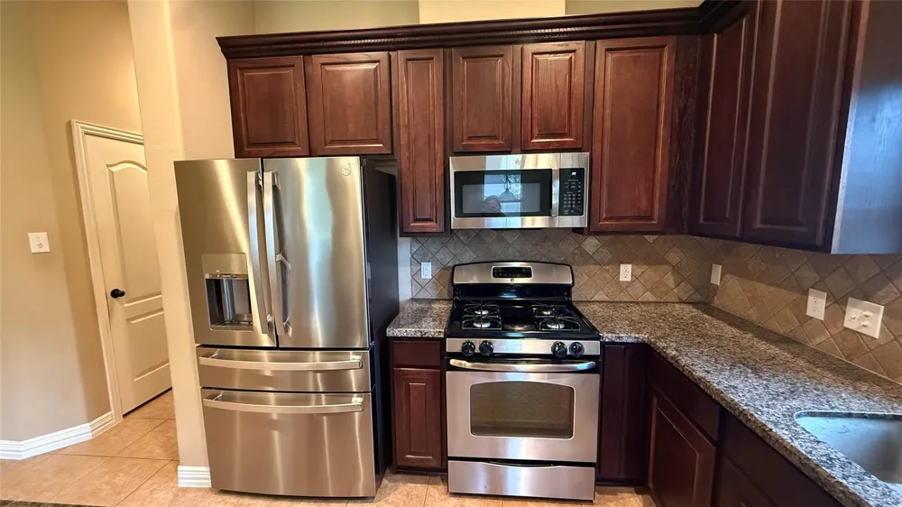 107 Mallory Lumberton, TX 77657