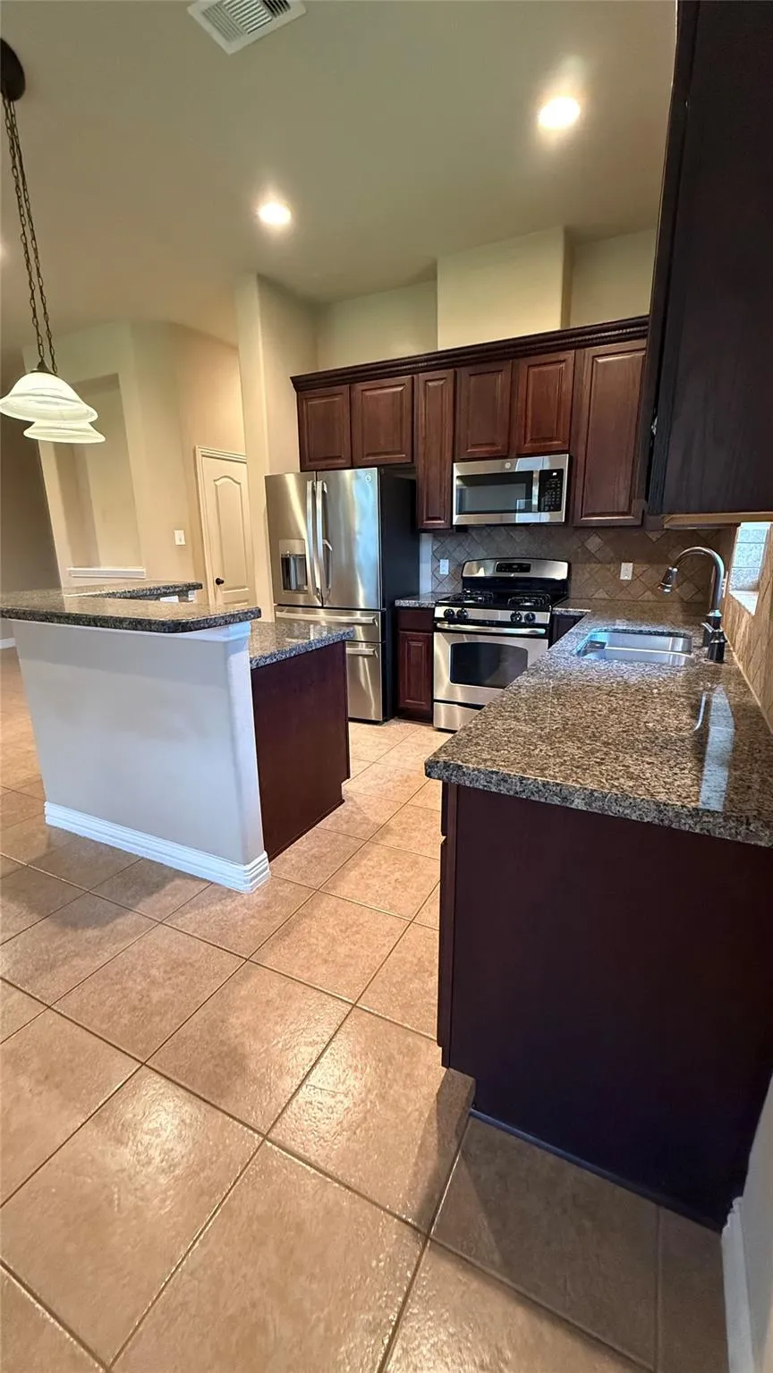 107 Mallory Lumberton, TX 77657