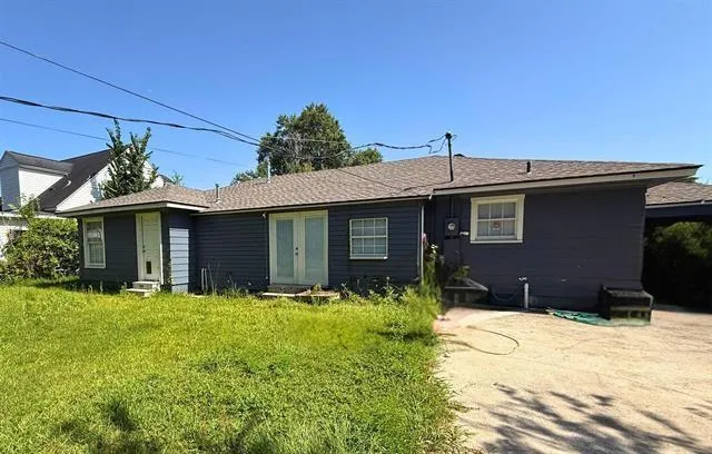 2330 Rusk Street Beaumont, TX 77702