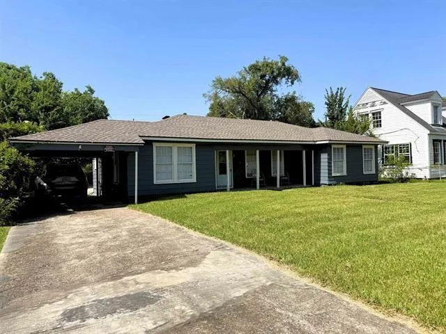2330 Rusk Street Beaumont, TX 77702