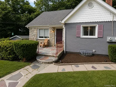 30 Lakeview Terrace