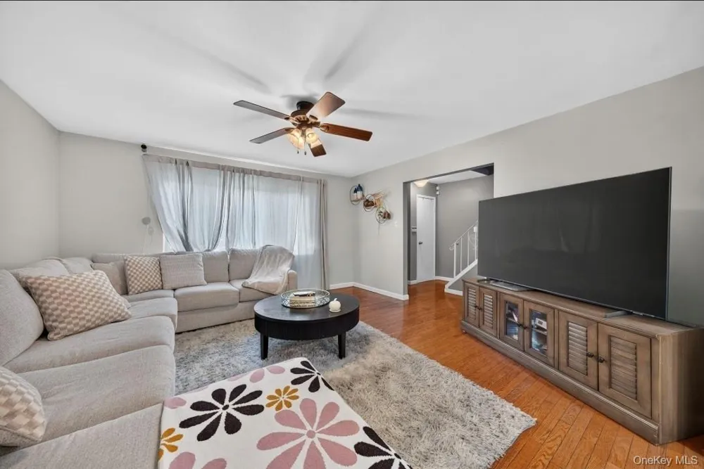 60 Lincoln Avenue Deer Park, NY 11729