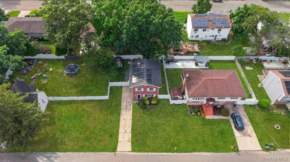 60 Lincoln Avenue Deer Park, NY 11729