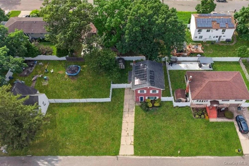 60 Lincoln Avenue Deer Park, NY 11729