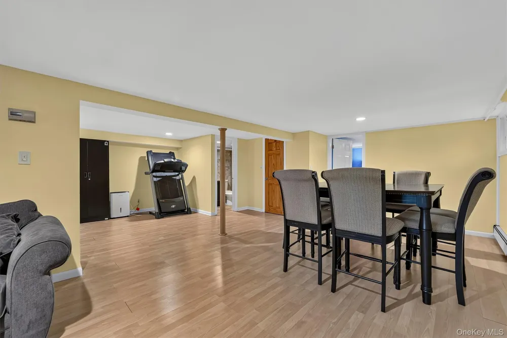 8 Durrin Avenue Cortlandt Manor, NY 10567